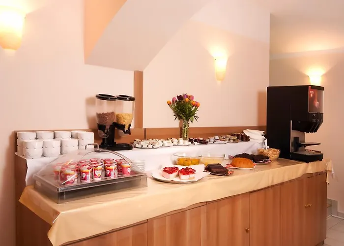 Select Szálloda 3*