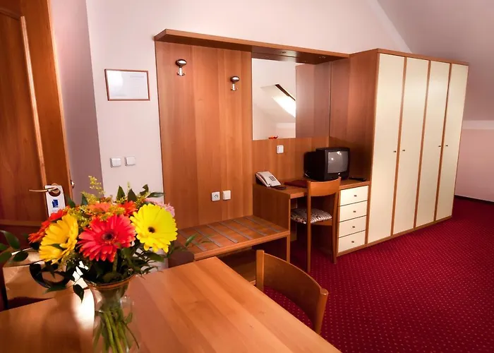 Select Szálloda