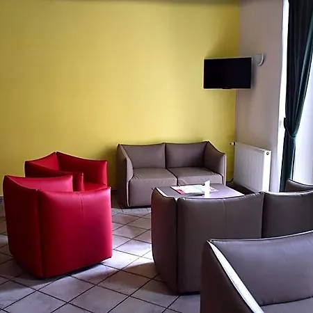 Select Hotel