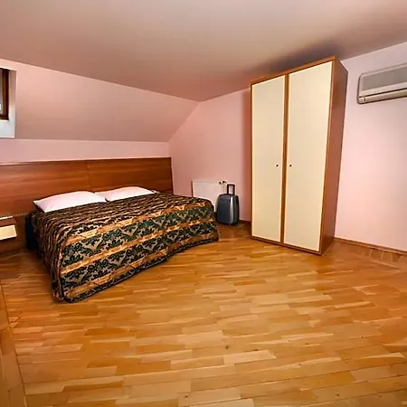 Hotel Select