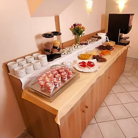 Select Hotel 3*