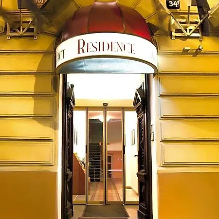 Select Hotel