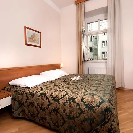 Select 3* Prague