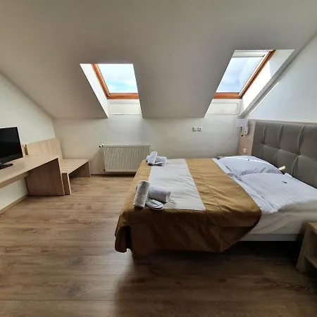 Select Hotel 3*
