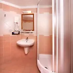 Otel Select 3*