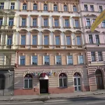 Otel Select 3*