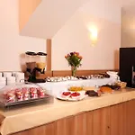 Select Otel 3*